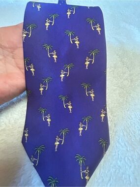🎁3 for $30 - Purple Hula Girl & Palm Tree Silk Tie